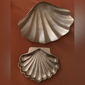 Gold Metallic Shell-Shaped Decorative Trays